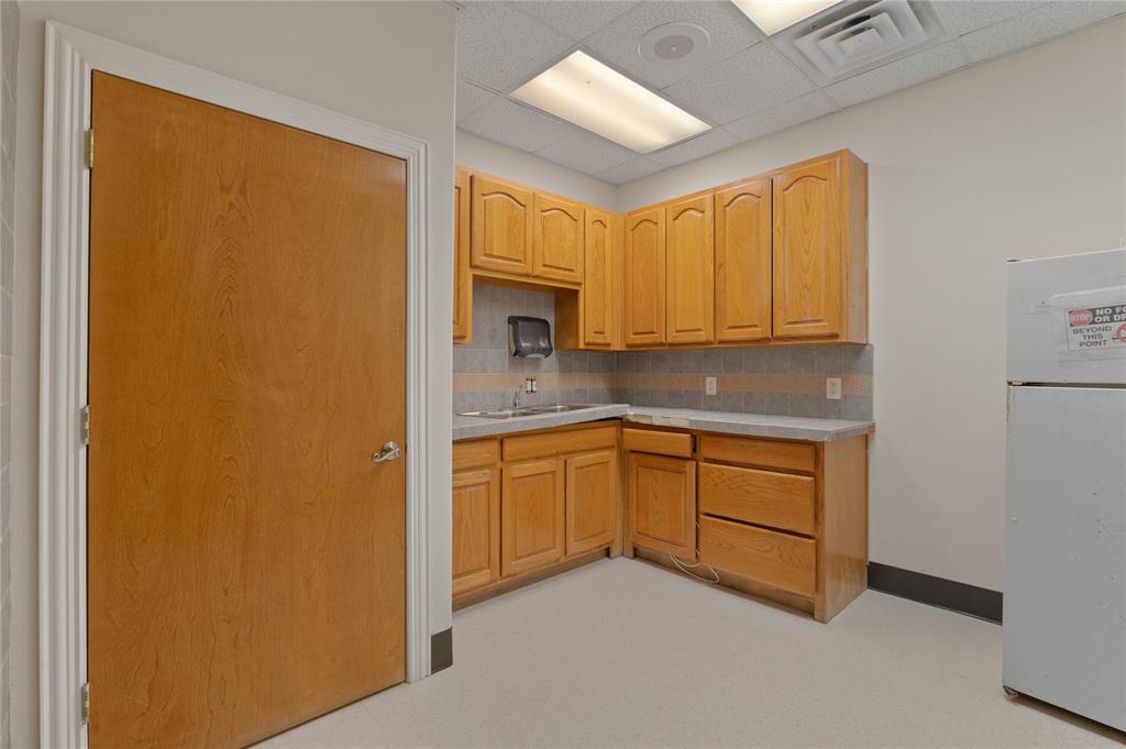 3605 Interstate 30 Property Photo 17