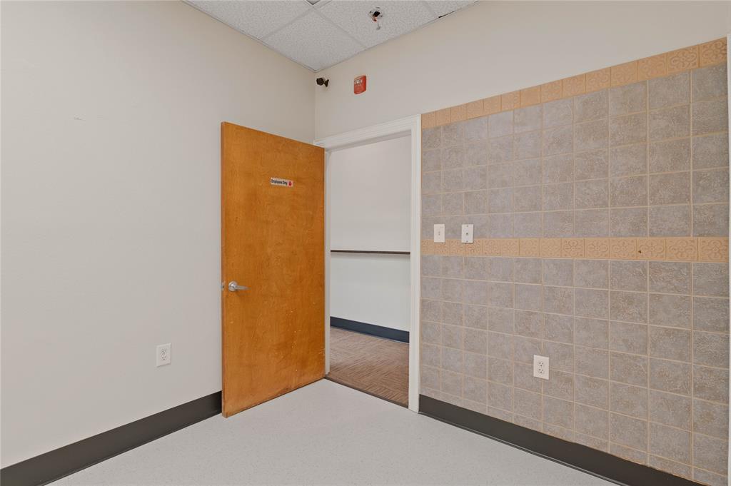 3605 Interstate 30 Property Photo 18