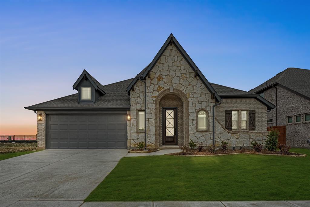 1016 Silver Sage Drive Property Photo 3