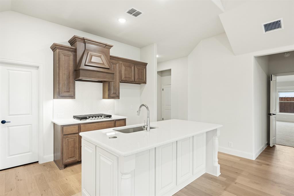 1016 Silver Sage Drive Property Photo 11