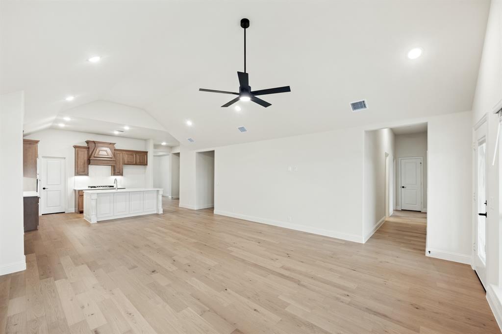 1016 Silver Sage Drive Property Photo 18