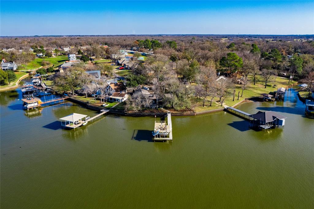 136 Cherokee Lane Property Photo
