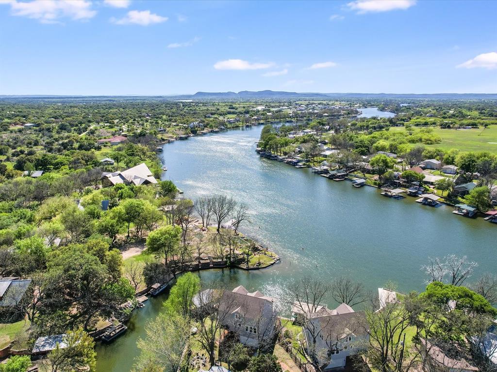1332 S Lakeside Drive Property Photo