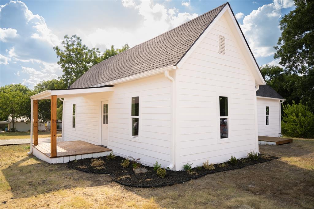 309 E Cheek Street Property Photo