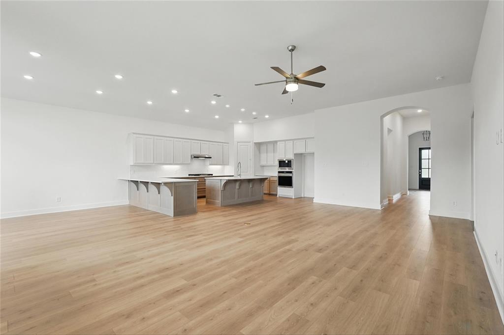 1910 Benedetto Way Property Photo 10