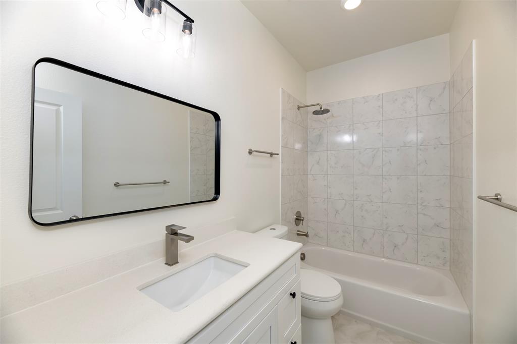 1745 Crestridge Circle Property Photo 8