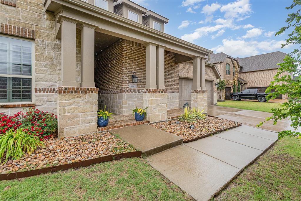 1317 Prato Avenue Property Photo 4