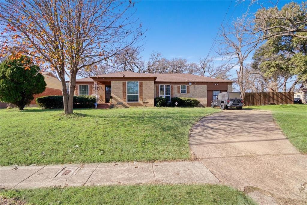1011 Ash Street Property Photo