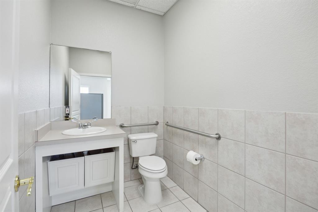 2615 E Southlake Boulevard 220 Property Photo 6