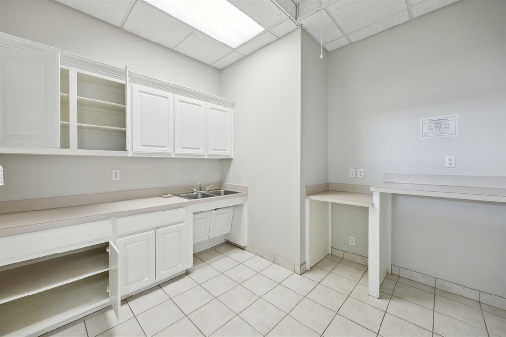 2615 E Southlake Boulevard 220 Property Photo 7