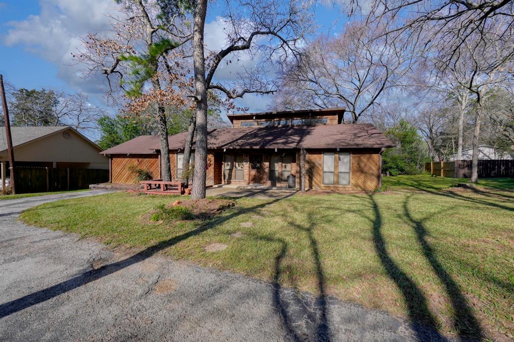 324 Highlander Heights Property Photo 2