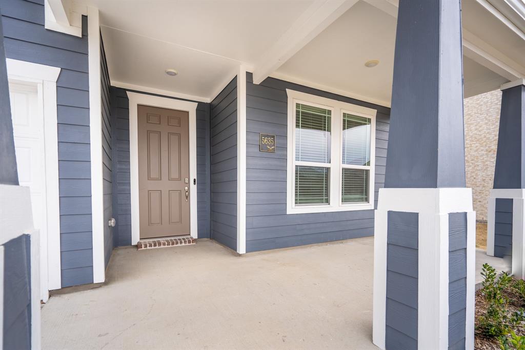 5635 Huffines Boulevard Property Photo 3