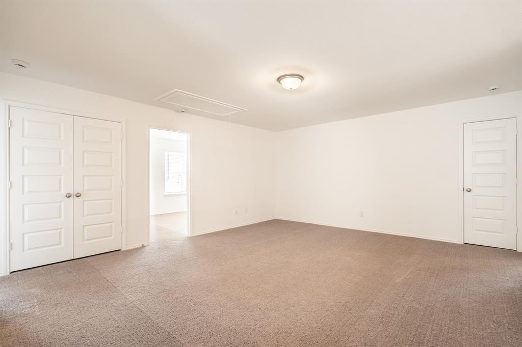 5635 Huffines Boulevard Property Photo 17