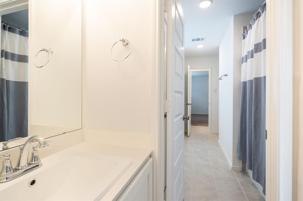 5635 Huffines Boulevard Property Photo 24