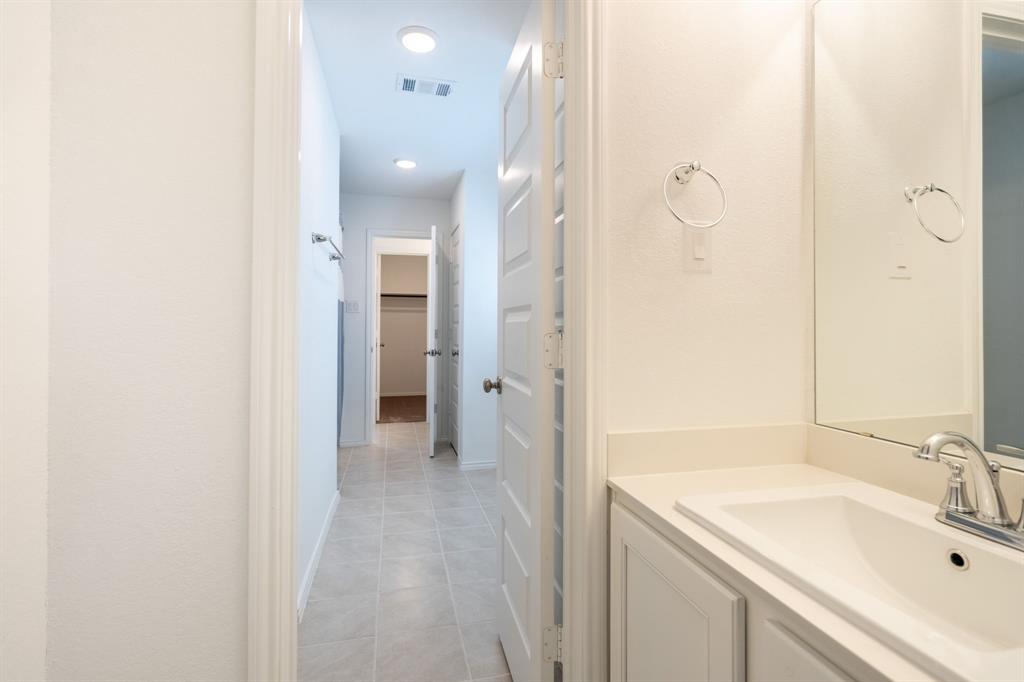 5635 Huffines Boulevard Property Photo 25