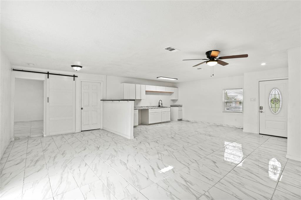 1012 E Butler Street Property Photo