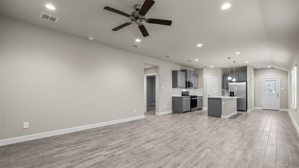 606 Capstone Circle Property Photo 12