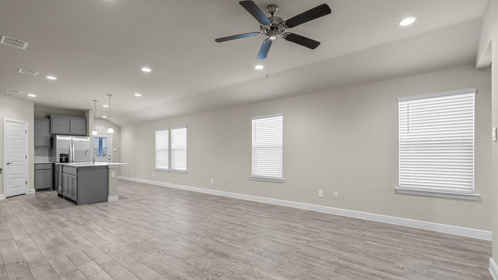 606 Capstone Circle Property Photo 14