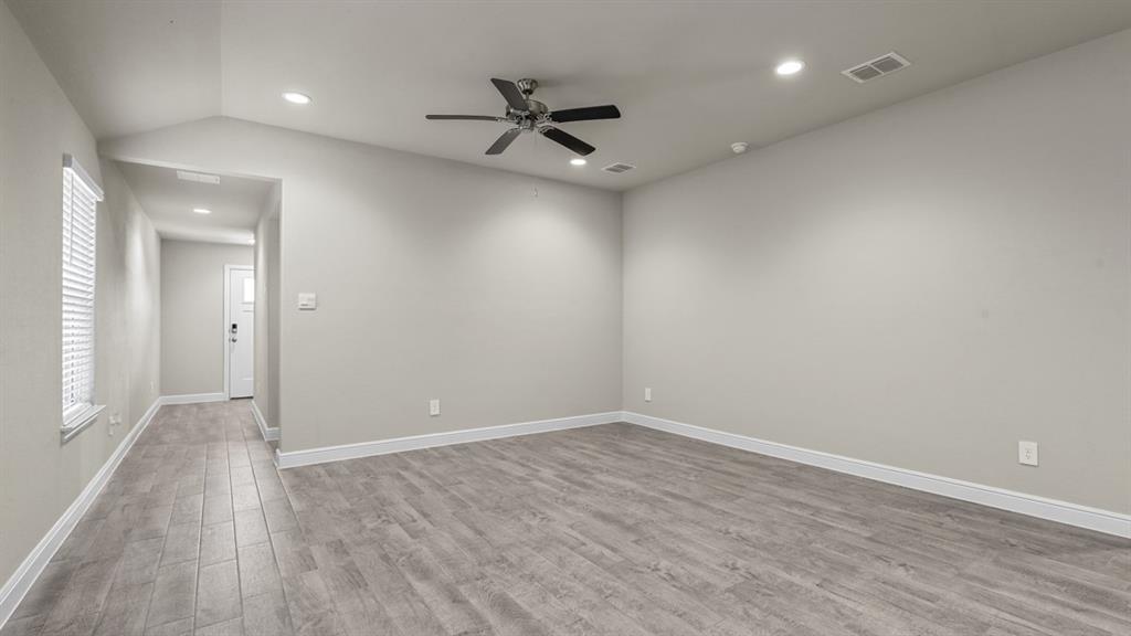 606 Capstone Circle Property Photo 17
