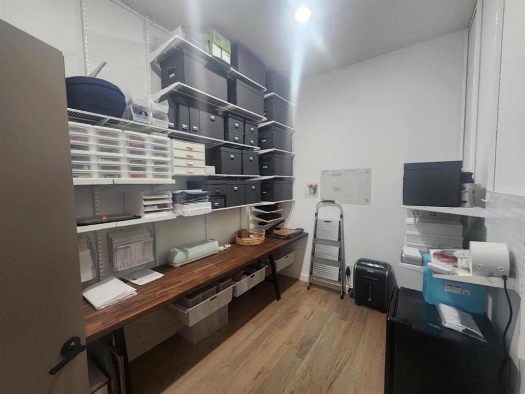 2315 Michigan Court Property Photo 8