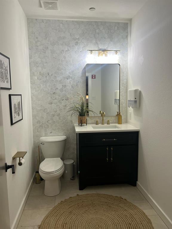 2315 Michigan Court Property Photo 14