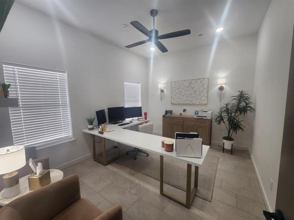 2315 Michigan Court Property Photo 17