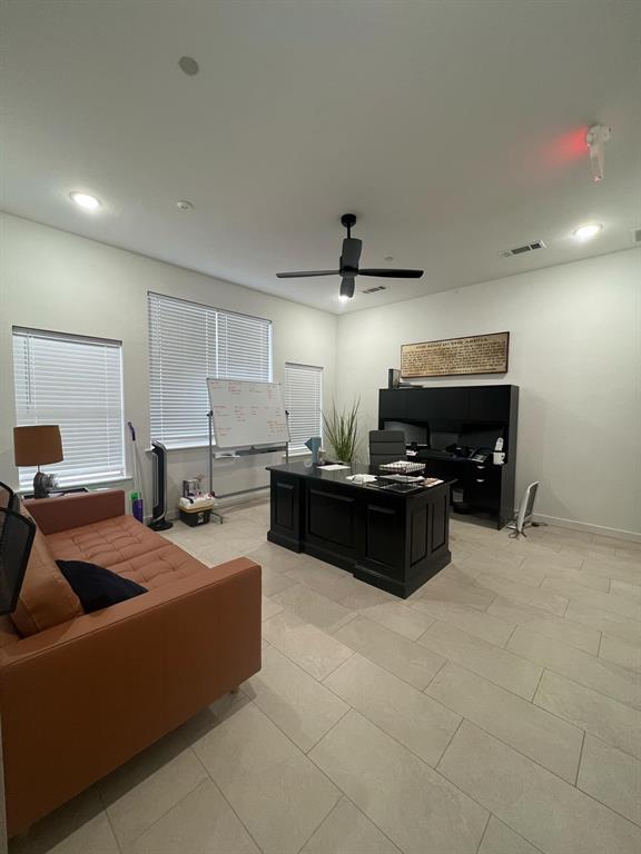 2315 Michigan Court Property Photo 19