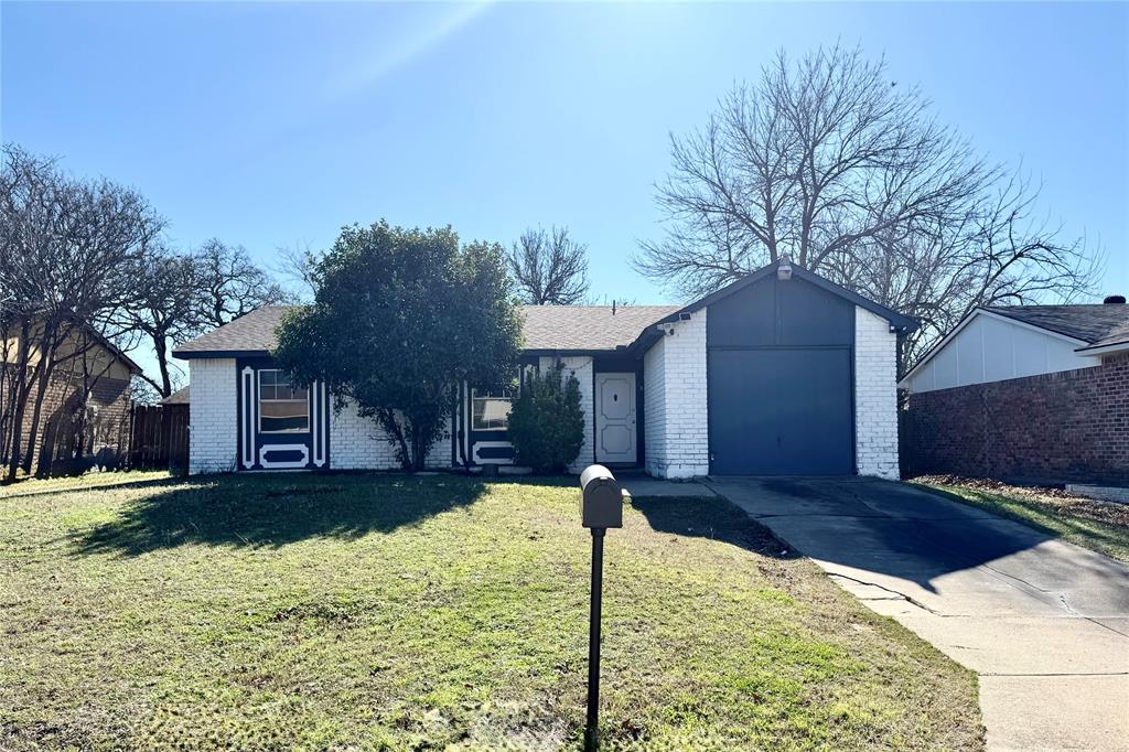 7024 Greenview Circle Property Photo