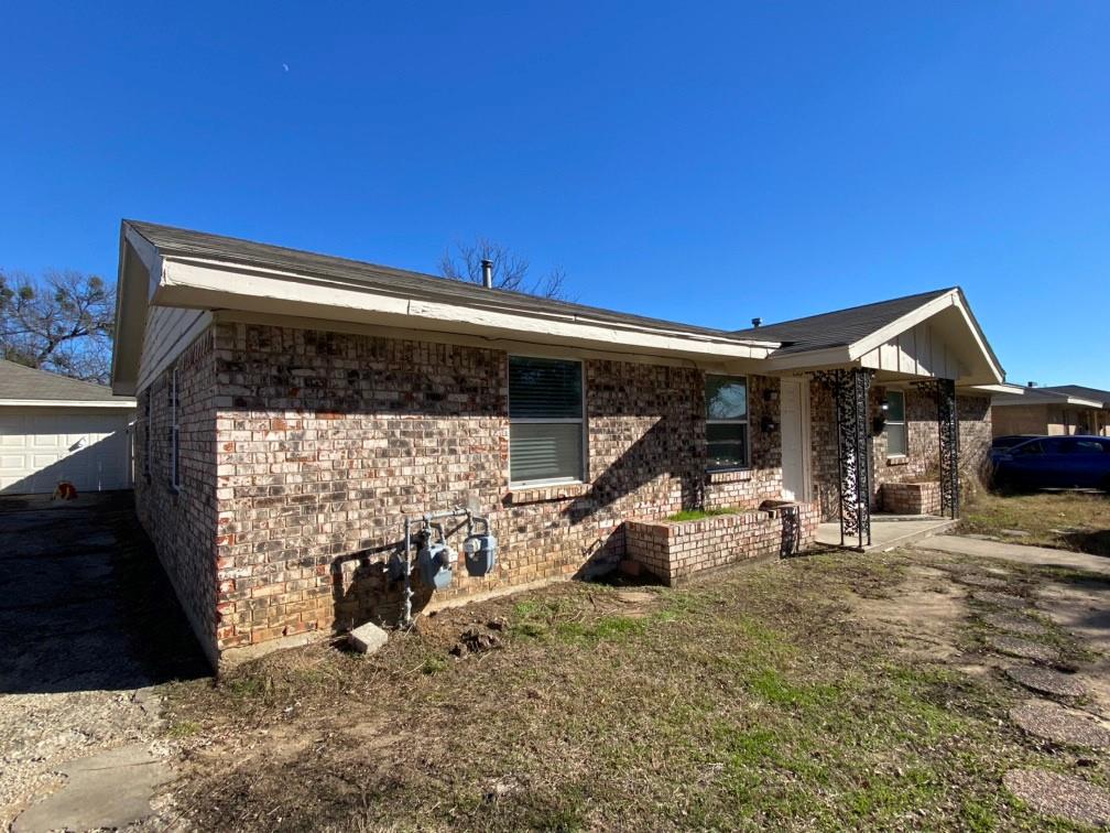 2509 Normont Circle Property Photo 1