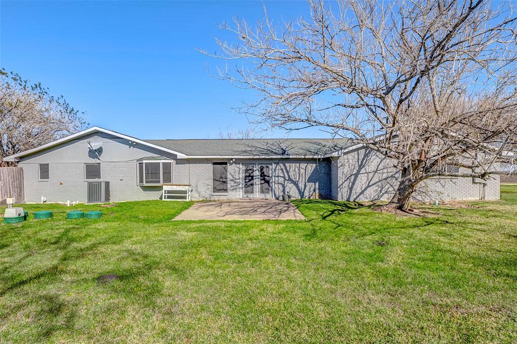 11915 Svoboda Road Property Photo 2