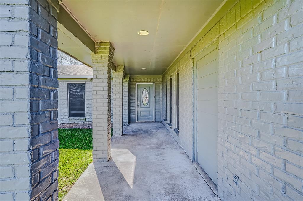 11915 Svoboda Road Property Photo 6