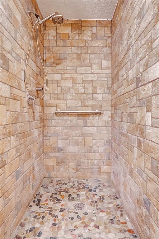 11915 Svoboda Road Property Photo 9