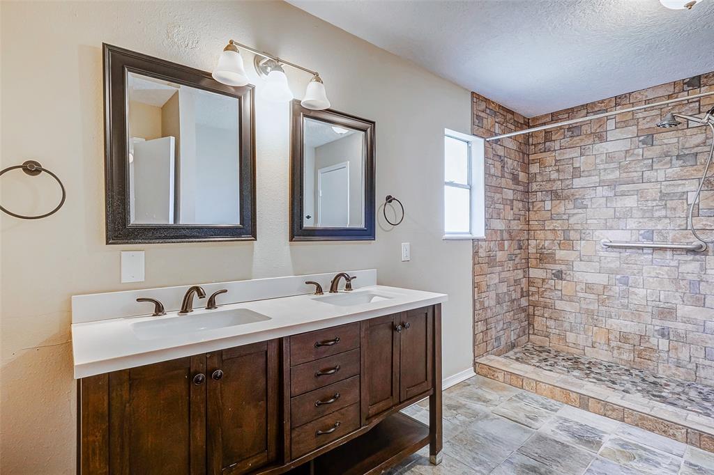 11915 Svoboda Road Property Photo 24