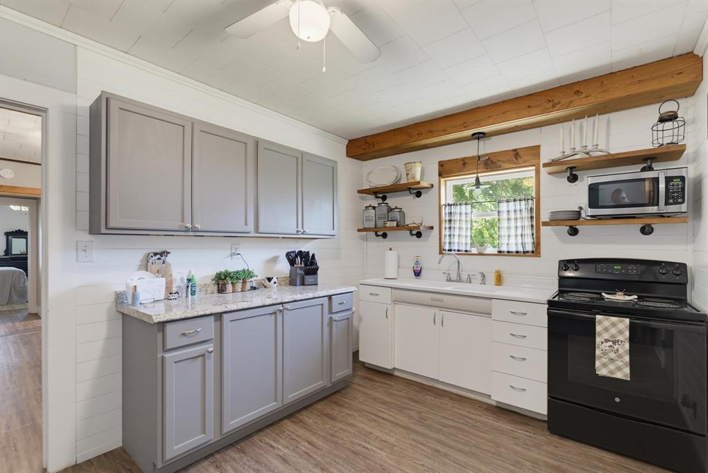 17921 Tx-16 Property Photo 12