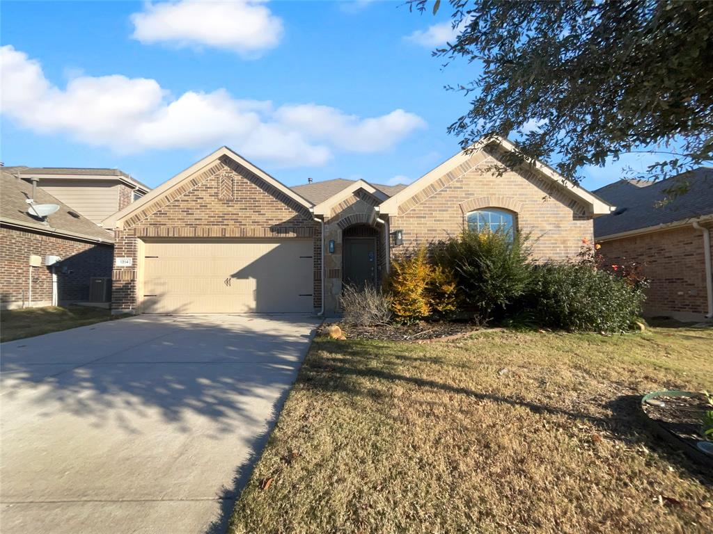 1314 Crescent View Drive Property Photo 1