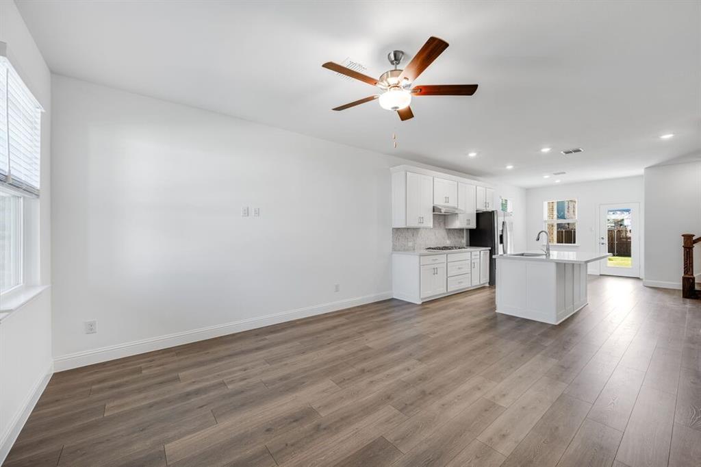 3333 Little Bluestem Road Property Photo 10