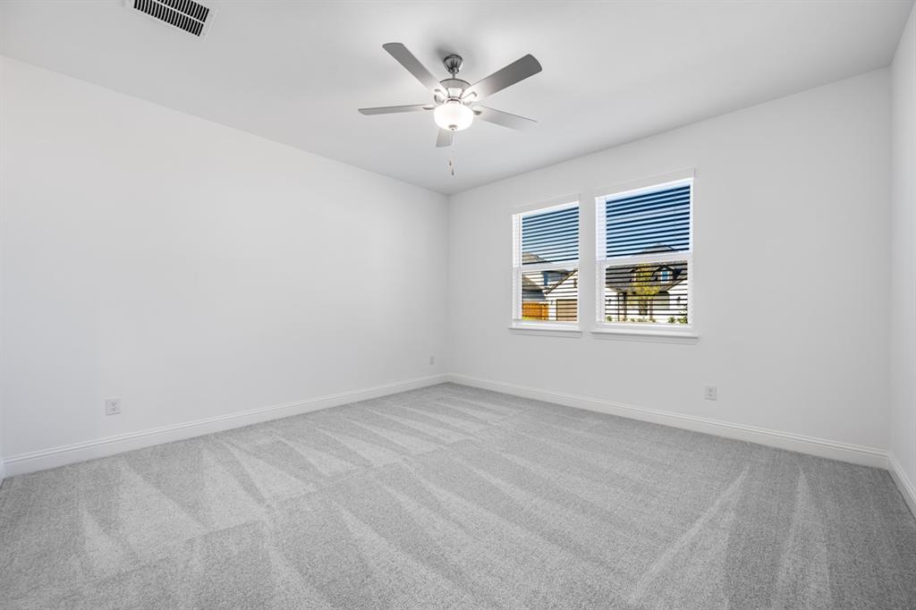 3333 Little Bluestem Road Property Photo 14