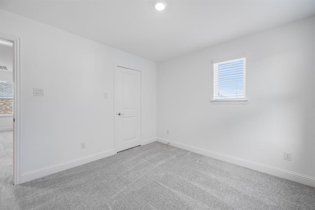 3333 Little Bluestem Road Property Photo 19