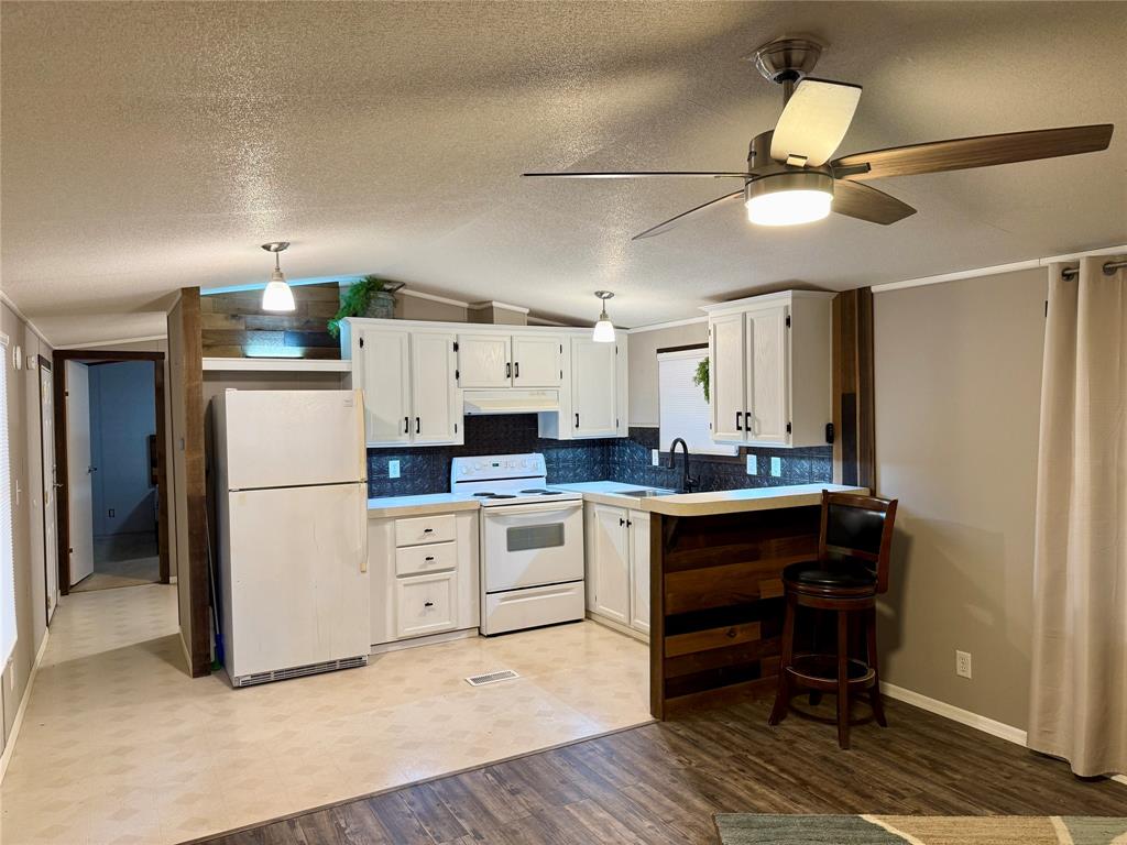 112 Alfa Drive Property Photo 4