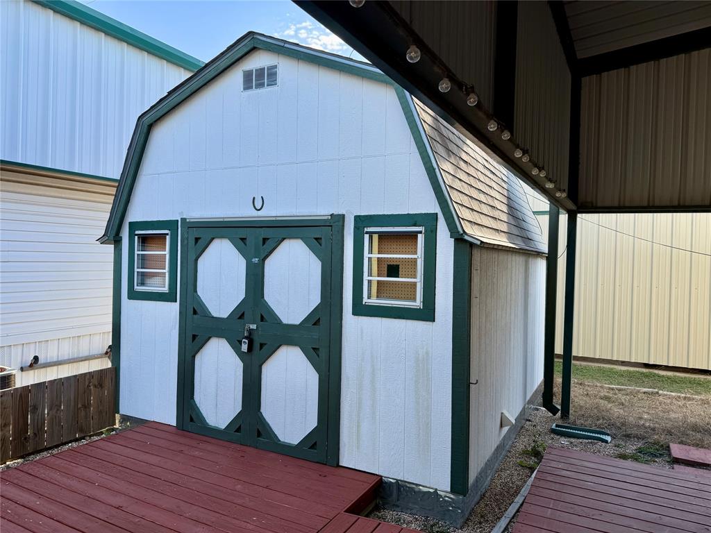 112 Alfa Drive Property Photo 12