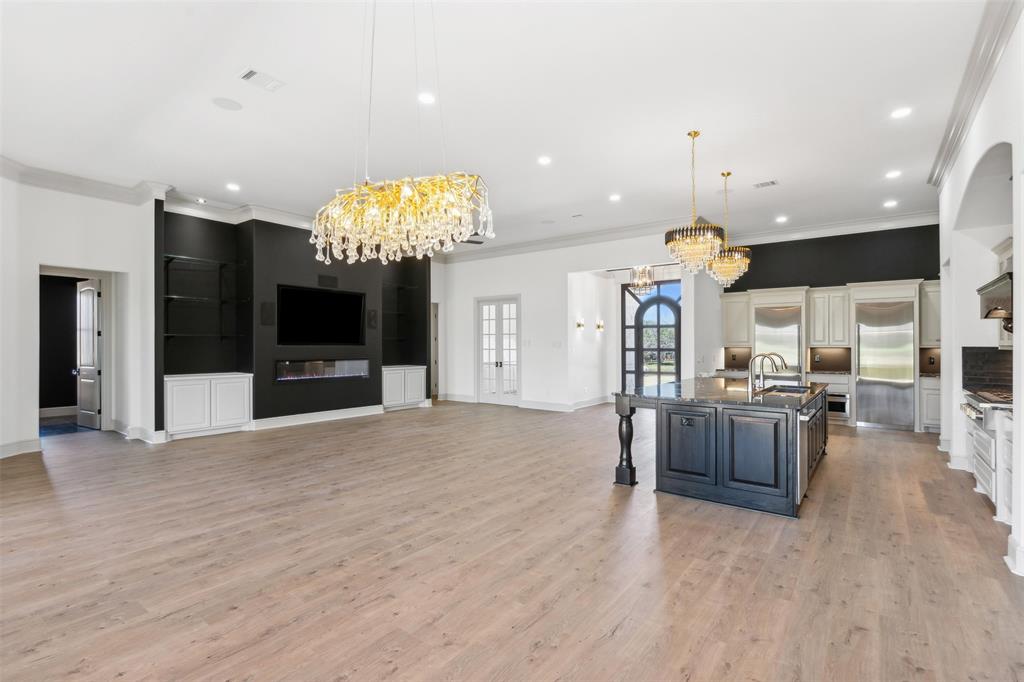 2409 Candlestick Drive Property Photo 8