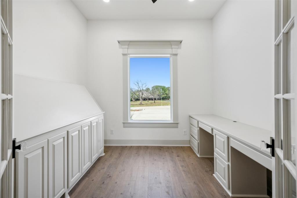 2409 Candlestick Drive Property Photo 17