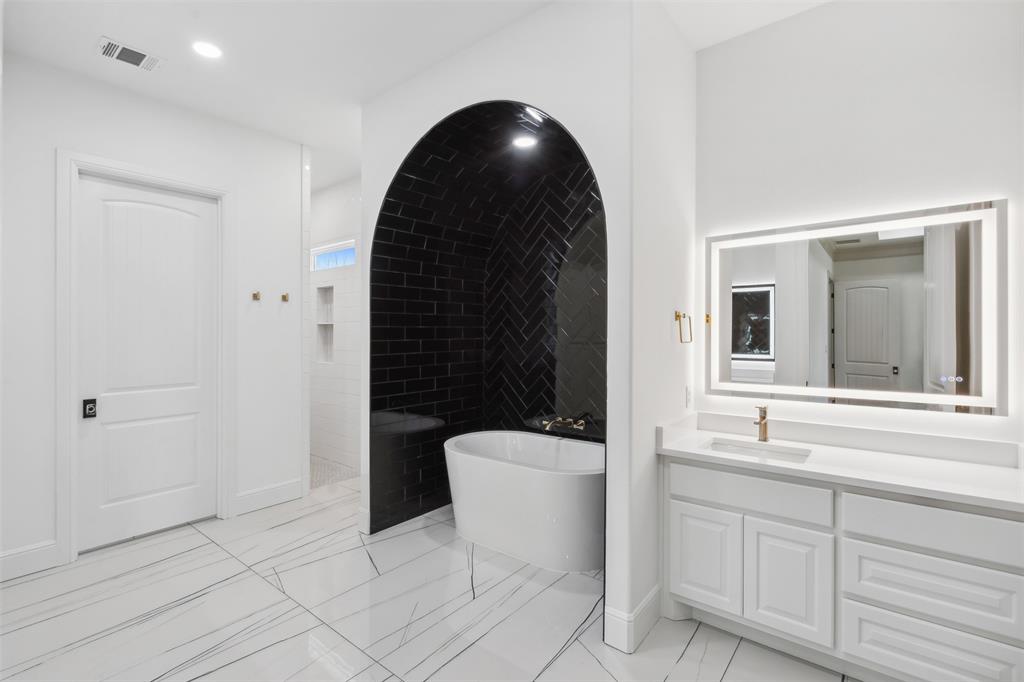 2409 Candlestick Drive Property Photo 27