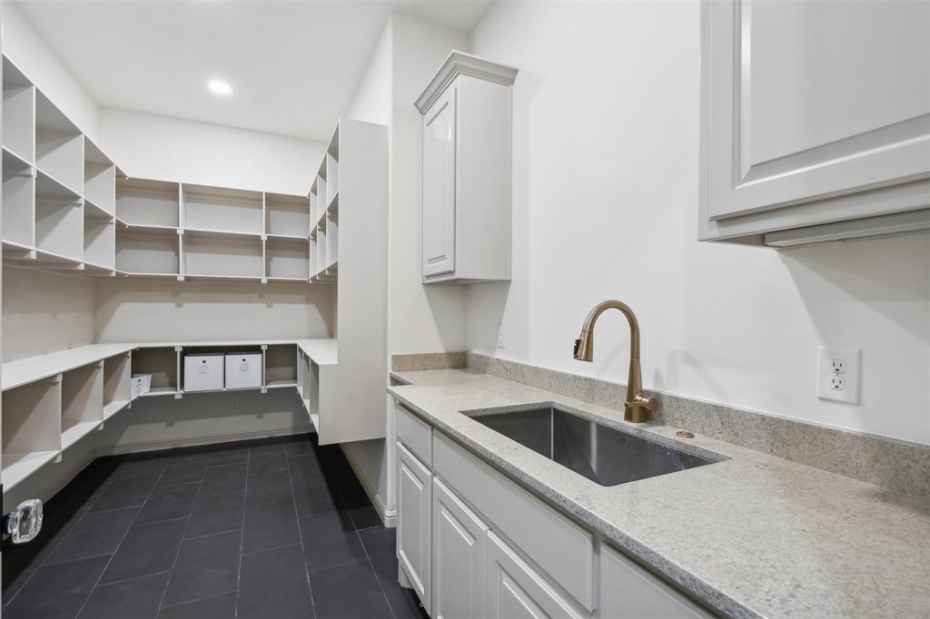 2409 Candlestick Drive Property Photo 33