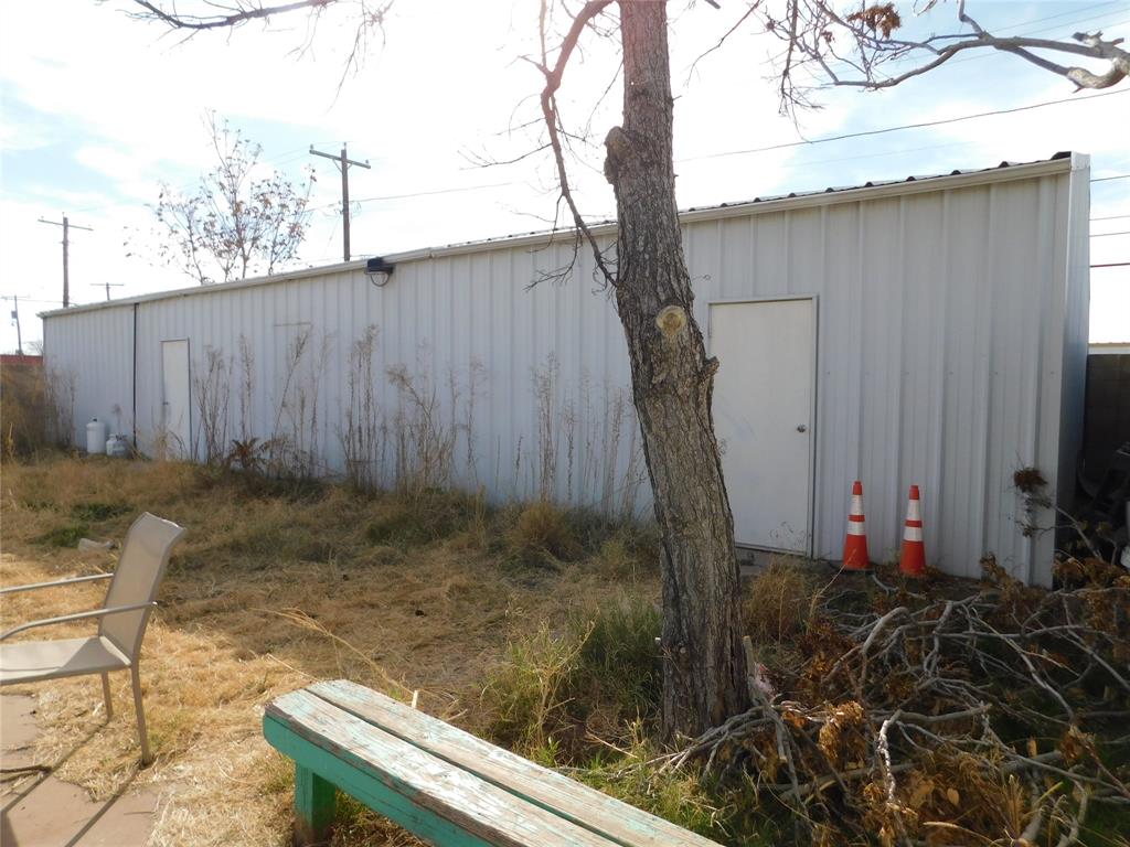 5203 Clinton Avenue Property Photo 3