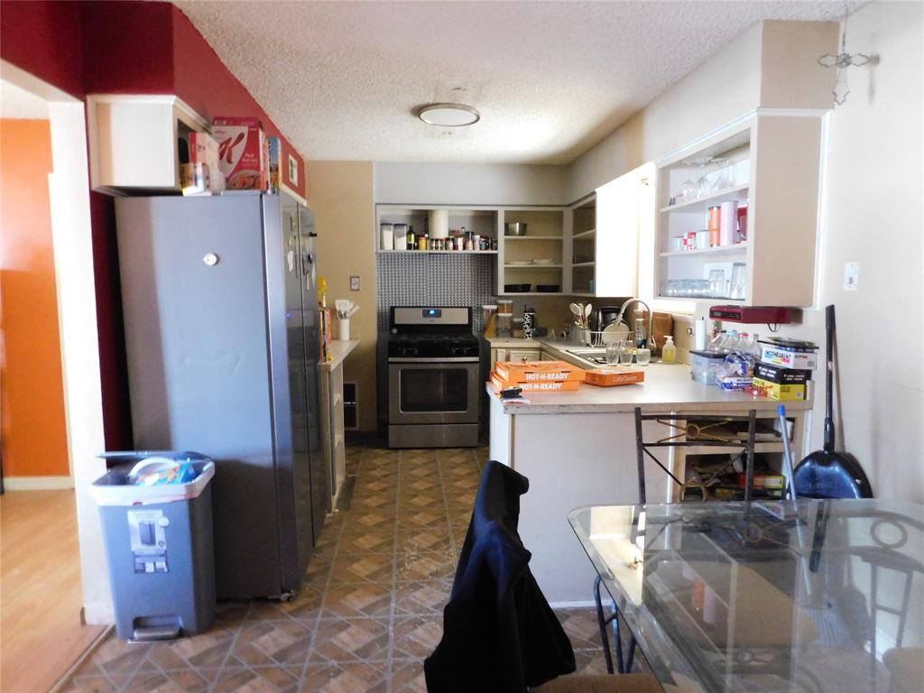 5203 Clinton Avenue Property Photo 9