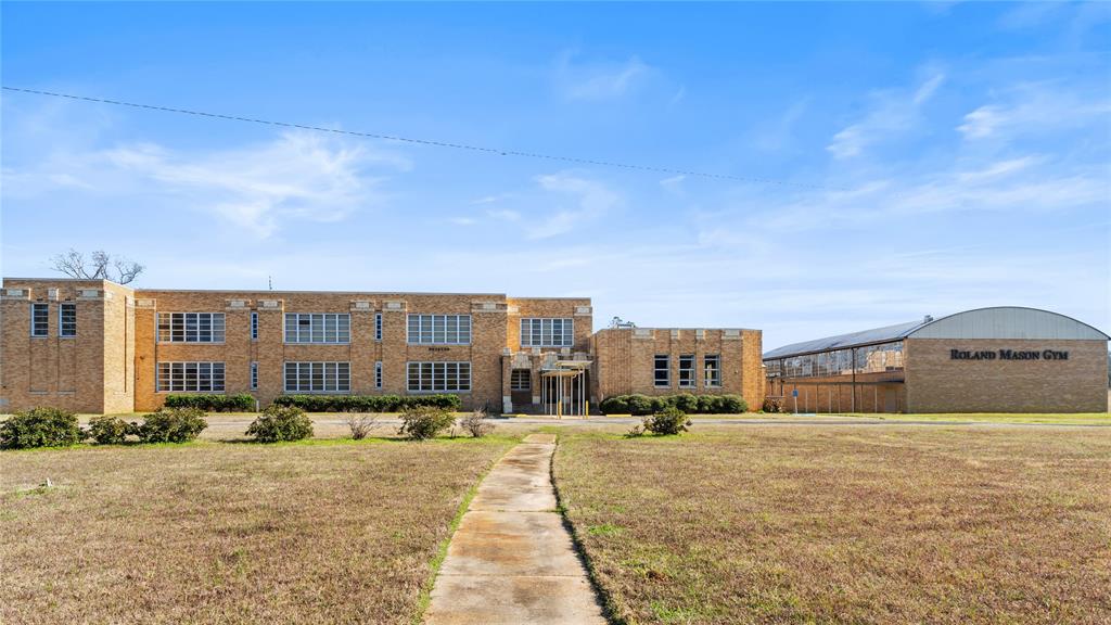 14905 Oak Street Property Photo 1