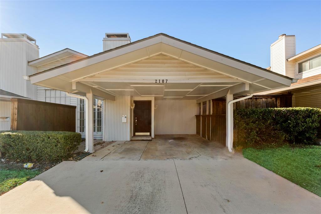 2107 Via Catalina Property Photo