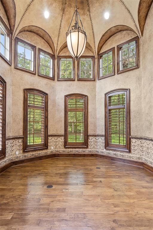 4331 Mark Hayes Court Property Photo 14