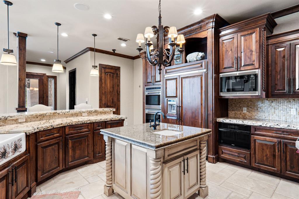 4331 Mark Hayes Court Property Photo 17